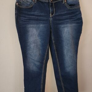 Royalty capri jeans size 16